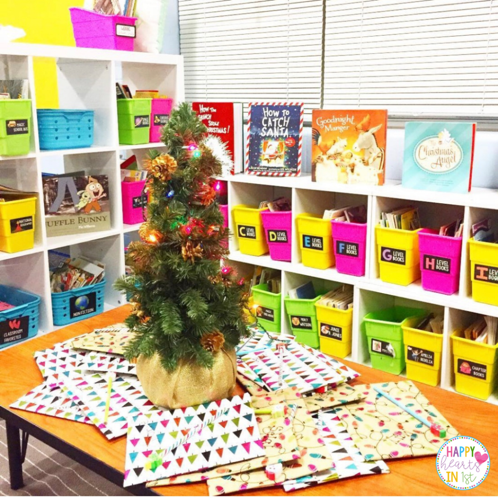 5 things to do before Winter Break Christmas celebration and decor in my first grade classroom
